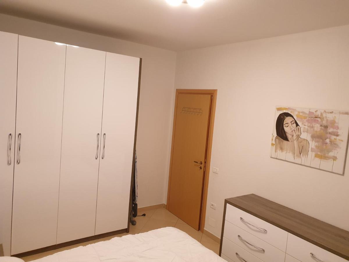 Asta Apartments Free Private Parking Vlorë エクステリア 写真